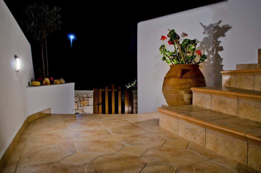 Aerolithos Otel Adamantas  Dış mekan fotoğraf